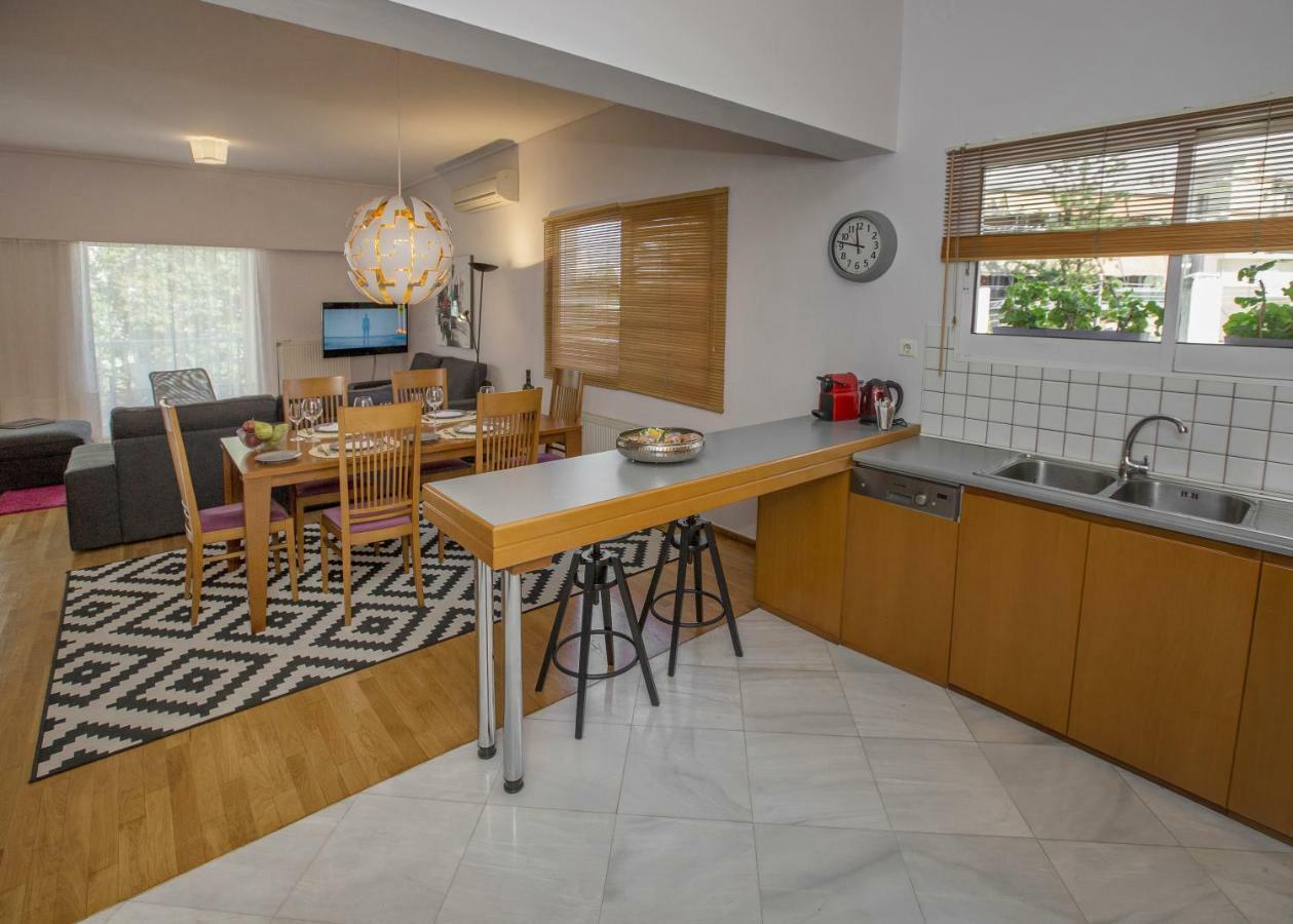 Familygroupflat Apartment Атина Екстериор снимка